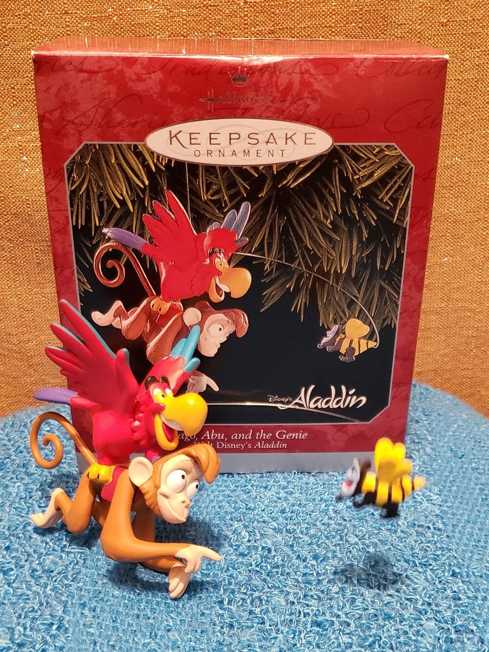 Disney Aladdin Abu with Iago and Bee - Red, Brown, Yellow